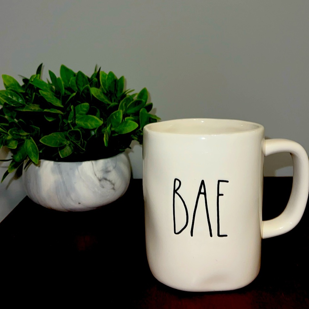 Rae Dunn Artisan Collection Mug!!